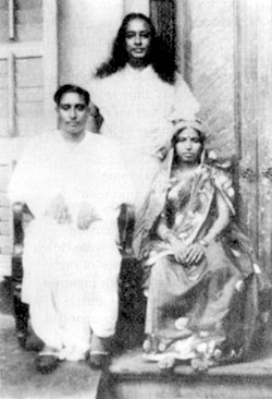 Yogananda with Meera Ghosh and her husband